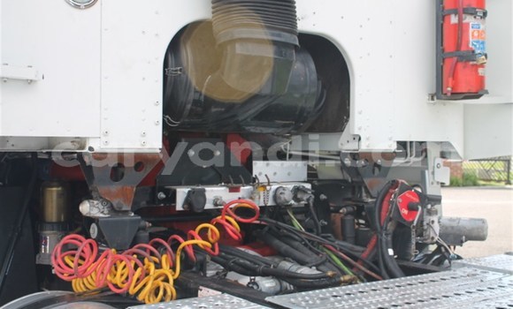 Acheter Occasion Utilitaire Caterpillar 120 Blanc à Lusaka, Zambie Acheter Occasion Utilitaire Caterpillar 120 Blanc à Lusaka, Zambie