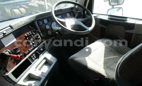 Acheter Occasion Utilitaire Caterpillar 120 Blanc à Lusaka, Zambie Acheter Occasion Utilitaire Caterpillar 120 Blanc à Lusaka, Zambie