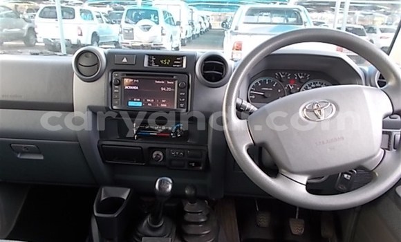 Nunua Ilio tumika Toyota Land Cruiser Nyingine Gari ndani ya Livingstone nchini Zambia Nunua Ilio tumika Toyota Land Cruiser Nyingine Gari ndani ya Livingstone nchini Zambia