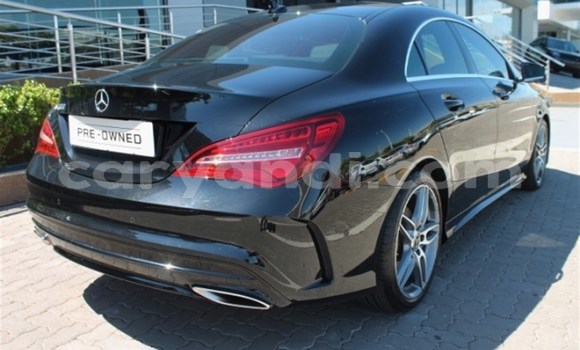 Tenga Tsaru Mercedes‒Benz 200 Nhema Mota in Livingstone in Zambia Tenga Tsaru Mercedes‒Benz 200 Nhema Mota in Livingstone in Zambia