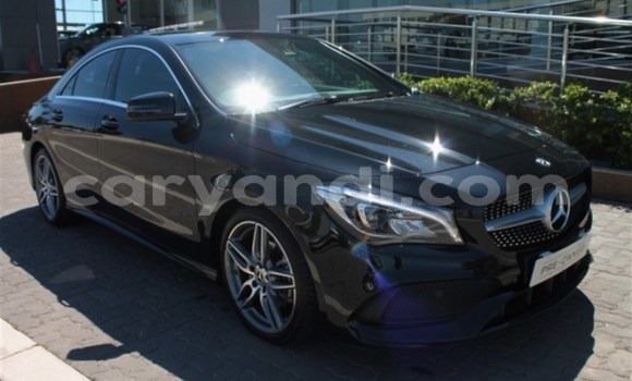 Tenga Tsaru Mercedes‒Benz 200 Nhema Mota in Livingstone in Zambia Tenga Tsaru Mercedes‒Benz 200 Nhema Mota in Livingstone in Zambia