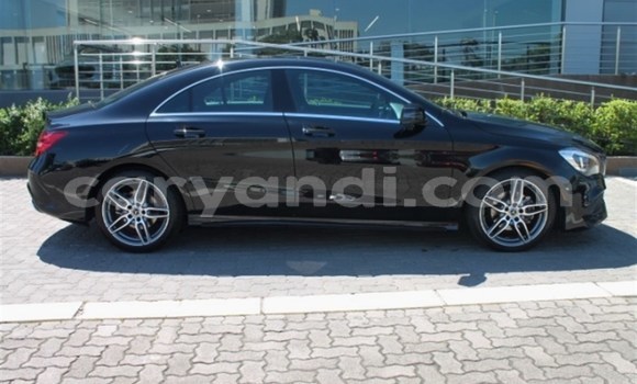 Tenga Tsaru Mercedes‒Benz 200 Nhema Mota in Livingstone in Zambia Tenga Tsaru Mercedes‒Benz 200 Nhema Mota in Livingstone in Zambia