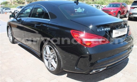 Tenga Tsaru Mercedes‒Benz 200 Nhema Mota in Livingstone in Zambia Tenga Tsaru Mercedes‒Benz 200 Nhema Mota in Livingstone in Zambia