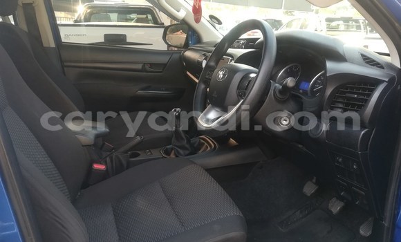 Acheter Occasion Voiture Toyota Hilux Bleu à Livingstone, Zambie Acheter Occasion Voiture Toyota Hilux Bleu à Livingstone, Zambie