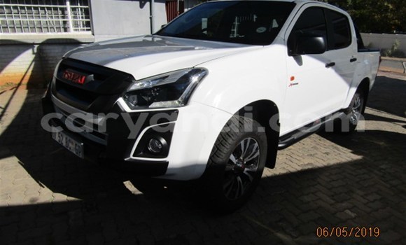 Tenga Tsaru Isuzu KB Chena Mota in Chingola in Zambia Tenga Tsaru Isuzu KB Chena Mota in Chingola in Zambia