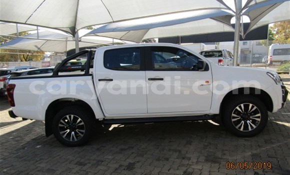 Tenga Tsaru Isuzu KB Chena Mota in Chingola in Zambia Tenga Tsaru Isuzu KB Chena Mota in Chingola in Zambia