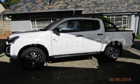 Tenga Tsaru Isuzu KB Chena Mota in Chingola in Zambia Tenga Tsaru Isuzu KB Chena Mota in Chingola in Zambia