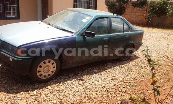 Acheter Occasion Voiture BMW 1–Series Noir à Chipata, Zambie Acheter Occasion Voiture BMW 1–Series Noir à Chipata, Zambie