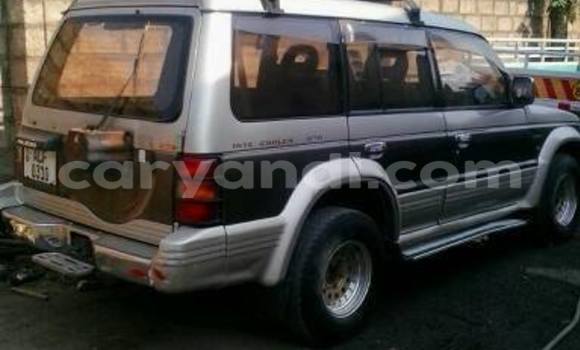 Buy Used Mitsubishi Carisma Black Car in Chipata in Zambia