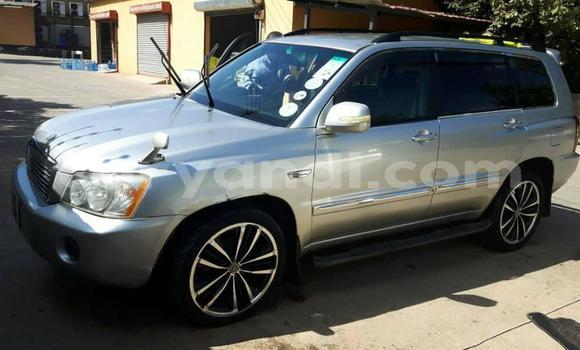 Buy Used Toyota Kluger Silver Car in Lusaka in Zambia Buy Used Toyota Kluger Silver Car in Lusaka in Zambia