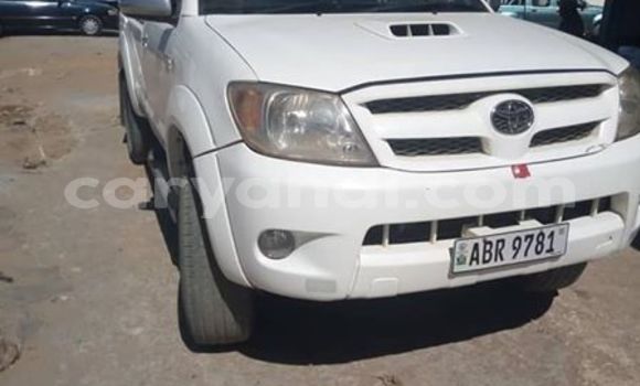 Buy Used Toyota Hilux White Car in Lusaka in Zambia Buy Used Toyota Hilux White Car in Lusaka in Zambia