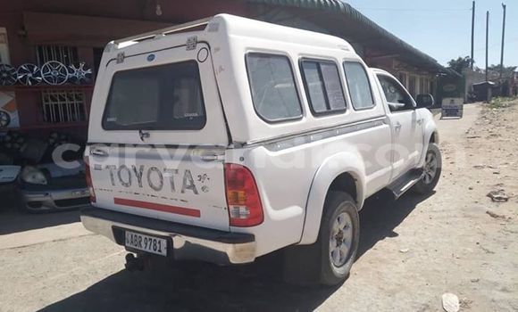 Buy Used Toyota Hilux White Car in Lusaka in Zambia Buy Used Toyota Hilux White Car in Lusaka in Zambia