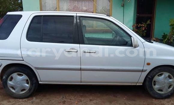 Acheter Occasion Voiture Toyota Raum Blanc à Kabwe, Zambie Acheter Occasion Voiture Toyota Raum Blanc à Kabwe, Zambie