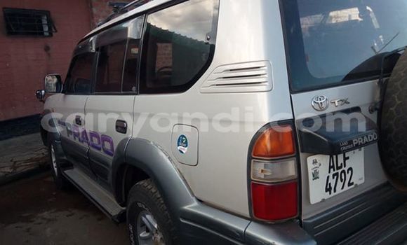 Acheter Occasion Voiture Toyota Land Cruiser Prado Gris à Lusaka, Zambie Acheter Occasion Voiture Toyota Land Cruiser Prado Gris à Lusaka, Zambie