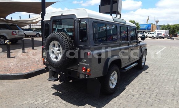 Acheter Occasion Voiture Land Rover Defender Autre à Chingola, Zambie Acheter Occasion Voiture Land Rover Defender Autre à Chingola, Zambie