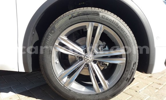 Buy Used Volkswagen Tiguan White Car in Livingstone in Zambia Buy Used Volkswagen Tiguan White Car in Livingstone in Zambia