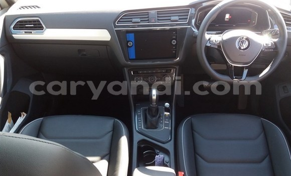 Buy Used Volkswagen Tiguan White Car in Livingstone in Zambia Buy Used Volkswagen Tiguan White Car in Livingstone in Zambia