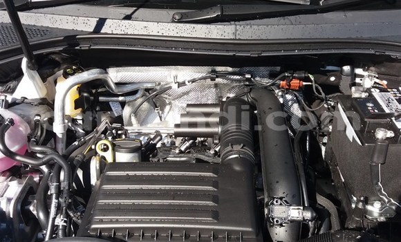 Buy Used Volkswagen Tiguan White Car in Livingstone in Zambia Buy Used Volkswagen Tiguan White Car in Livingstone in Zambia