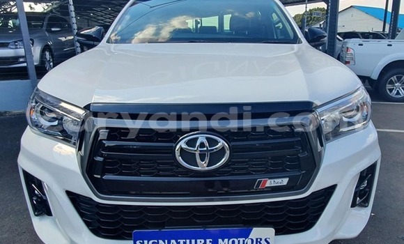Nunua Ilio tumika Toyota Hilux Nyeupe Gari ndani ya Livingstone nchini Zambia Nunua Ilio tumika Toyota Hilux Nyeupe Gari ndani ya Livingstone nchini Zambia
