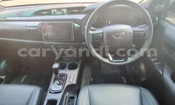 Nunua Ilio tumika Toyota Hilux Nyeupe Gari ndani ya Livingstone nchini Zambia Nunua Ilio tumika Toyota Hilux Nyeupe Gari ndani ya Livingstone nchini Zambia