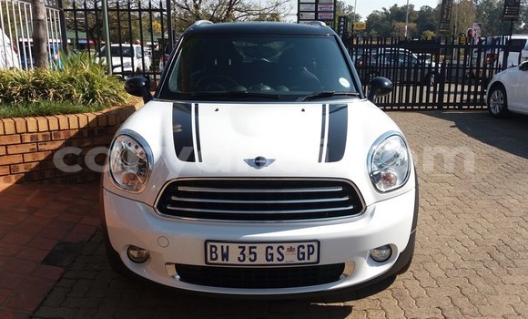 Acheter Occasion Voiture MINI Countryman Blanc à Chingola, Zambie Acheter Occasion Voiture MINI Countryman Blanc à Chingola, Zambie