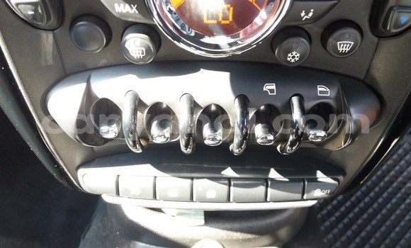 Acheter Occasion Voiture MINI Countryman Blanc à Chingola, Zambie Acheter Occasion Voiture MINI Countryman Blanc à Chingola, Zambie