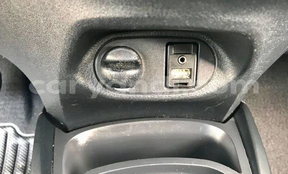 Acheter Occasion Voiture Toyota Yaris Bleu à Lusaka, Zambie Acheter Occasion Voiture Toyota Yaris Bleu à Lusaka, Zambie