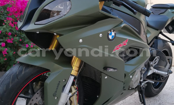 Acheter Occasion Moto BMW S 1000 Beige à Lusaka, Zambie Acheter Occasion Moto BMW S 1000 Beige à Lusaka, Zambie