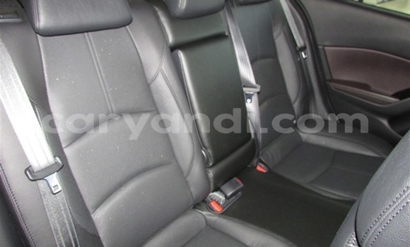 Tenga Tsaru Mazda 3 Zvimwe Mota in Livingstone in Zambia Tenga Tsaru Mazda 3 Zvimwe Mota in Livingstone in Zambia