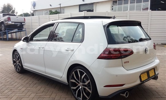 Acheter Occasion Voiture Volkswagen Golf GTI Blanc à Chingola, Zambie Acheter Occasion Voiture Volkswagen Golf GTI Blanc à Chingola, Zambie