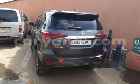 Acheter Occasion Voiture Toyota Fortuner Noir à Lusaka, Zambie Acheter Occasion Voiture Toyota Fortuner Noir à Lusaka, Zambie