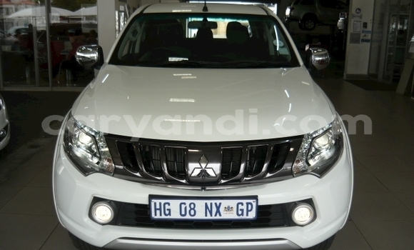 Tenga Tsaru Mitsubishi Triton Chena Mota in Lusaka in Zambia Tenga Tsaru Mitsubishi Triton Chena Mota in Lusaka in Zambia