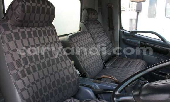 Acheter Occasion Utilitaire Hino 300 Series Blanc à Lusaka, Zambie Acheter Occasion Utilitaire Hino 300 Series Blanc à Lusaka, Zambie