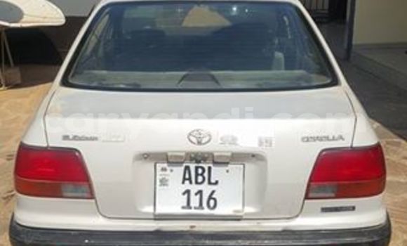 Nunua Ilio tumika Toyota Corolla Nyeusi Gari ndani ya Chipata nchini Zambia Nunua Ilio tumika Toyota Corolla Nyeusi Gari ndani ya Chipata nchini Zambia