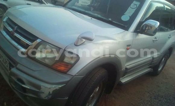 Nunua Ilio tumika Mitsubishi Pajero Nyeusi Gari ndani ya Chipata nchini Zambia Nunua Ilio tumika Mitsubishi Pajero Nyeusi Gari ndani ya Chipata nchini Zambia