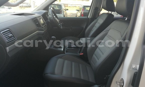 Buy Used Volkswagen Amarok White Car in Livingstone in Zambia Buy Used Volkswagen Amarok White Car in Livingstone in Zambia