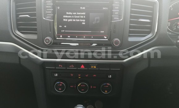 Buy Used Volkswagen Amarok White Car in Livingstone in Zambia Buy Used Volkswagen Amarok White Car in Livingstone in Zambia