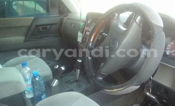 Nunua Ilio tumika Mitsubishi Pajero Nyeusi Gari ndani ya Chipata nchini Zambia Nunua Ilio tumika Mitsubishi Pajero Nyeusi Gari ndani ya Chipata nchini Zambia