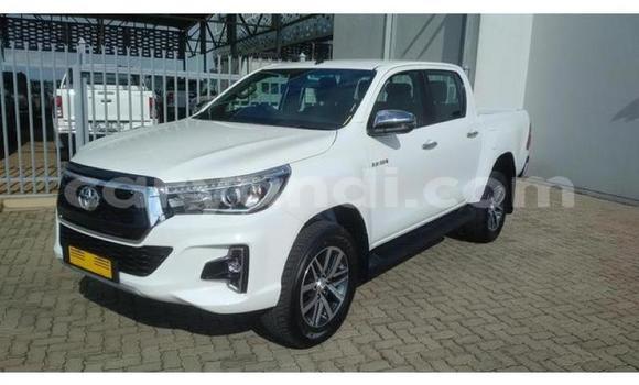 Buy Used Toyota Hilux White Car in Lusaka in Zambia Buy Used Toyota Hilux White Car in Lusaka in Zambia