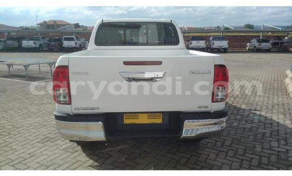 Buy Used Toyota Hilux White Car in Lusaka in Zambia Buy Used Toyota Hilux White Car in Lusaka in Zambia