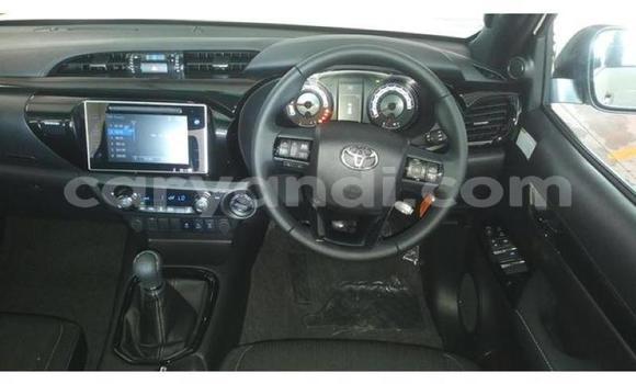 Buy Used Toyota Hilux White Car in Lusaka in Zambia Buy Used Toyota Hilux White Car in Lusaka in Zambia