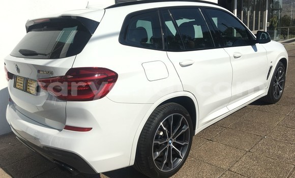 Nunua Ilio tumika BMW X3 Nyeupe Gari ndani ya Livingstone nchini Zambia Nunua Ilio tumika BMW X3 Nyeupe Gari ndani ya Livingstone nchini Zambia