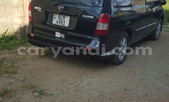 Nunua Ilio tumika Mazda 323 Nyeusi Gari ndani ya Chingola nchini Zambia Nunua Ilio tumika Mazda 323 Nyeusi Gari ndani ya Chingola nchini Zambia