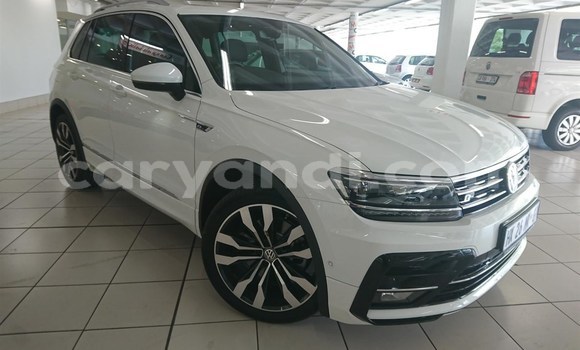 Acheter Occasion Voiture Volkswagen Tiguan Blanc à Livingstone, Zambie Acheter Occasion Voiture Volkswagen Tiguan Blanc à Livingstone, Zambie