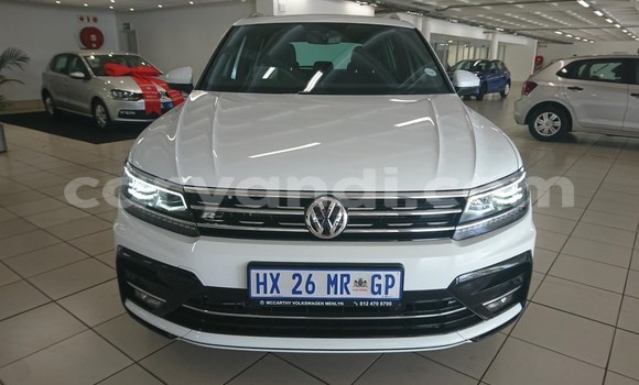 Acheter Occasion Voiture Volkswagen Tiguan Blanc à Livingstone, Zambie Acheter Occasion Voiture Volkswagen Tiguan Blanc à Livingstone, Zambie