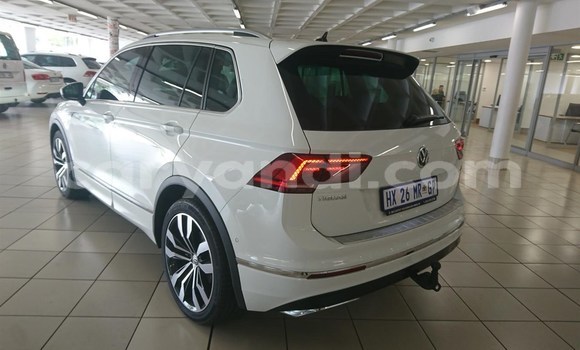 Acheter Occasion Voiture Volkswagen Tiguan Blanc à Livingstone, Zambie Acheter Occasion Voiture Volkswagen Tiguan Blanc à Livingstone, Zambie