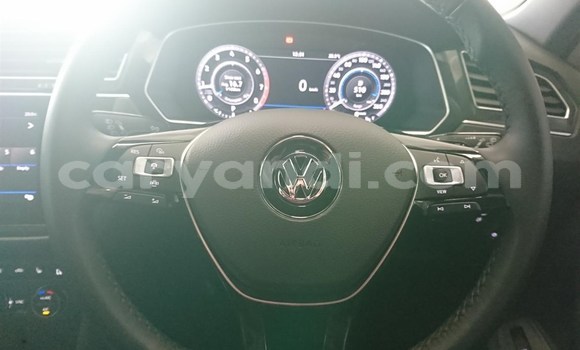 Acheter Occasion Voiture Volkswagen Tiguan Blanc à Livingstone, Zambie Acheter Occasion Voiture Volkswagen Tiguan Blanc à Livingstone, Zambie