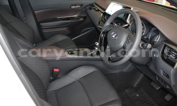 Acheter Occasion Voiture Toyota C-HR Blanc à Chingola, Zambie Acheter Occasion Voiture Toyota C-HR Blanc à Chingola, Zambie