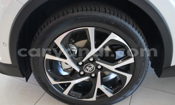 Acheter Occasion Voiture Toyota C-HR Blanc à Chingola, Zambie Acheter Occasion Voiture Toyota C-HR Blanc à Chingola, Zambie