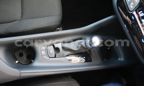 Acheter Occasion Voiture Toyota C-HR Blanc à Chingola, Zambie Acheter Occasion Voiture Toyota C-HR Blanc à Chingola, Zambie